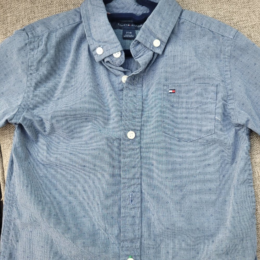 Boys 3T Tommy Hilfiger Button Down Shirt